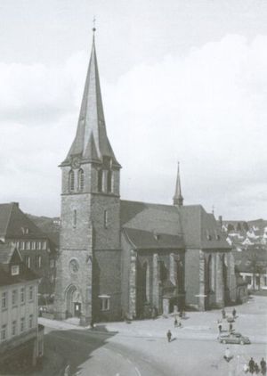 Pfarrkirche vor dem Abbruch 1973